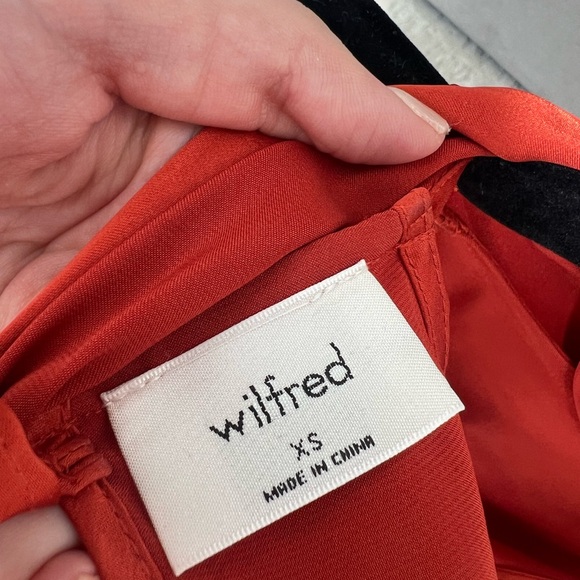 Aritzia Wilfred Runaway Top - Revel Red - Picture 3 of 3